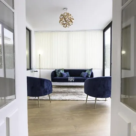 아파트 3p Moderne Avec Terrasse En Plein Coeur De - 3p Moderne Avec Terrasse En Plein Coeur De Mae-1863 *