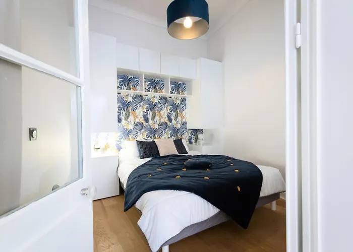 아파트 3p Moderne Avec Terrasse En Plein Coeur De - 3p Moderne Avec Terrasse En Plein Coeur De Mae-1863 *