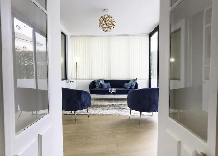 아파트 3p Moderne Avec Terrasse En Plein Coeur De - 3p Moderne Avec Terrasse En Plein Coeur De Mae-1863 *